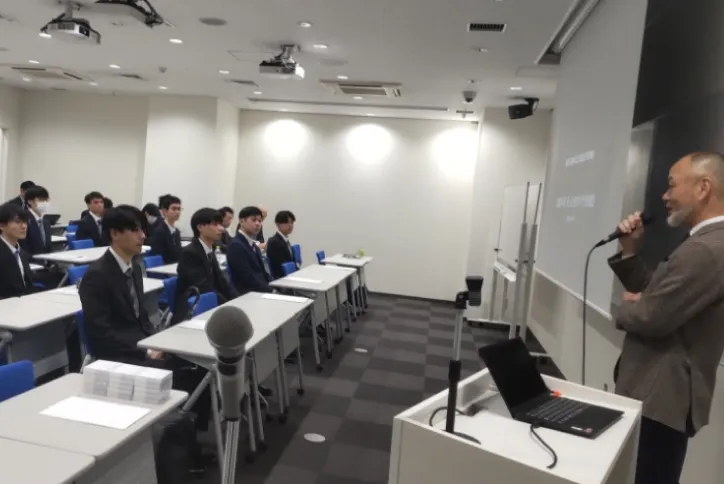 入社式